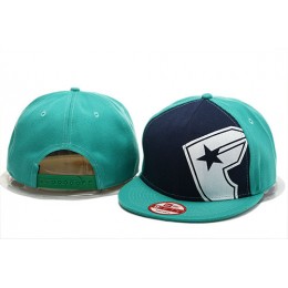 FAMOUS Green Snapback Hat YS 0721