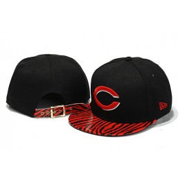 Cincinnati Reds Black Snapback Hat YS