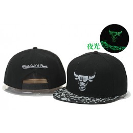 Chicago Bulls Black Snapback Noctilucence Hat GS 0620